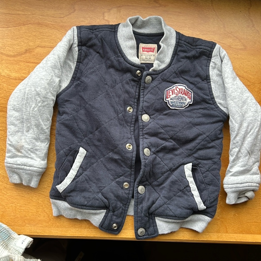 Levi’s quilted fleece jacket Size 36 M
